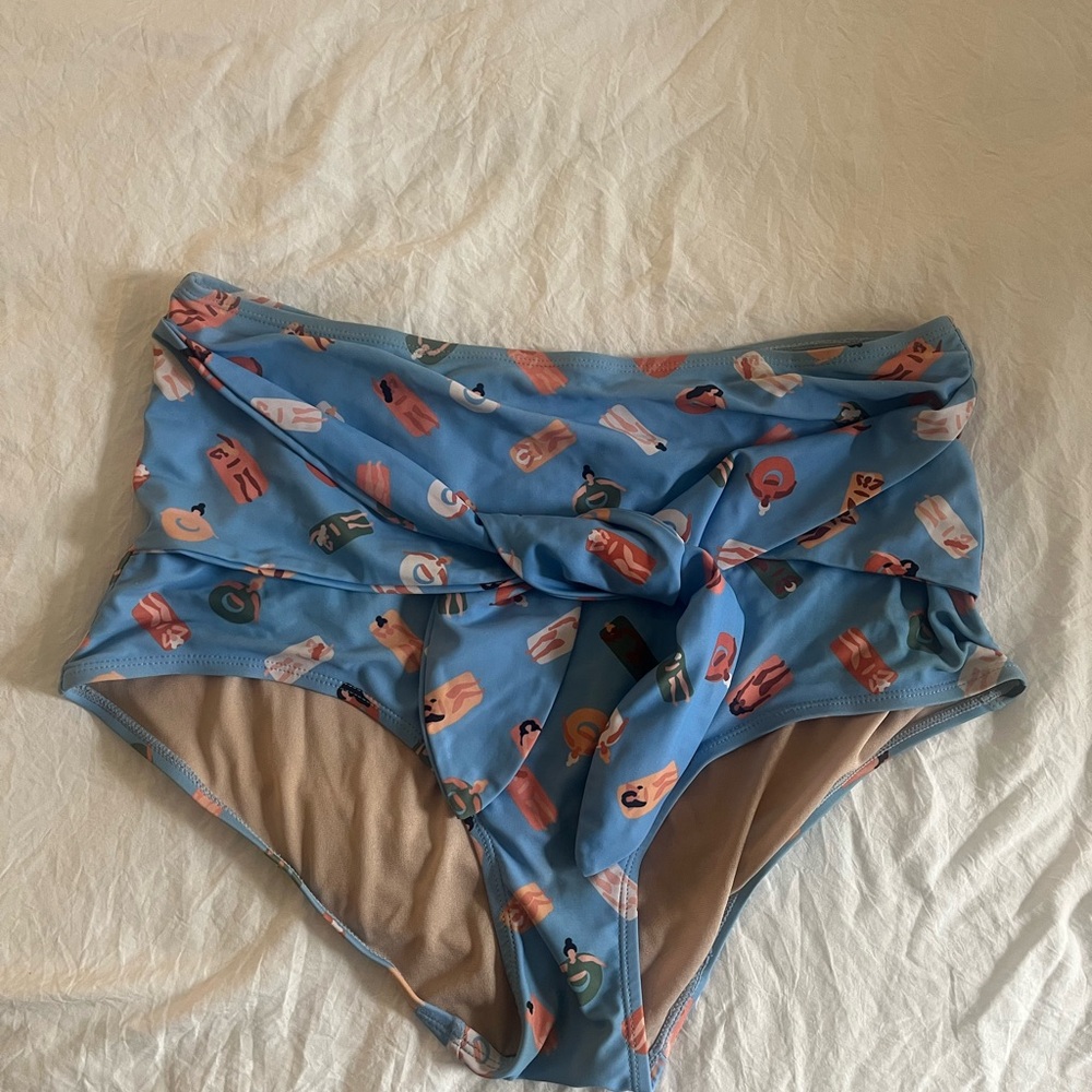 Kortni Jeane High waisted tie front bottoms